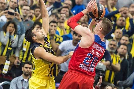 梅西决赛2助攻！率队3-1首次夺冠，一夜又创纪录：生涯47次捧杯