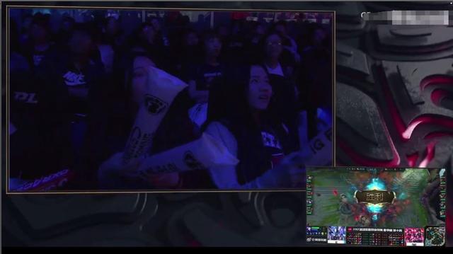 35岁哈登变恋爱脑！对女友百般宠溺，生涯吸金30亿，过二人世界