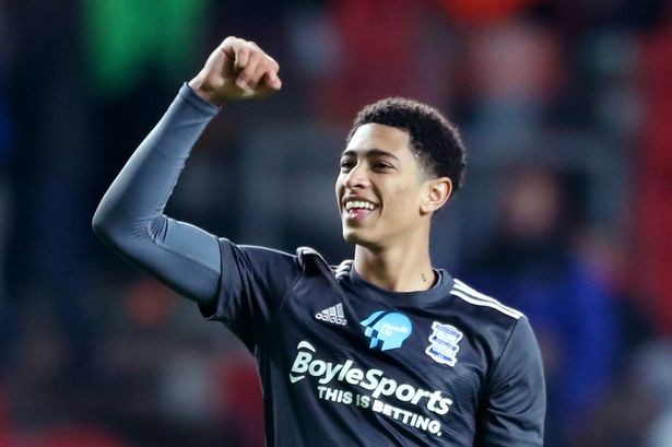 据外媒爆料，电竞豪门TSM电子竞技俱乐部将暂停旗下所有电竞战队活动，并计划出售英雄联盟战队的LCS联赛席位